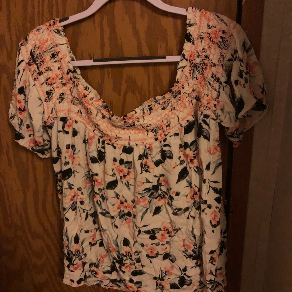 Summer blouse - Picture 3 of 3